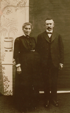 Jean-Pierre Lanners et Suzanne Threinen, vers 1917 Jean-Pierre Lanners et Suzanne Threinen, vers 1917