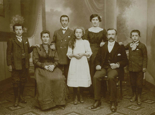 Jean-Pierre et Suzanne Lanners et enfants, 1913 Jean-Pierre et Suzanne Lanners et enfants, 1913