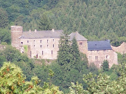 La Schuttbourg vue d'Alscheid